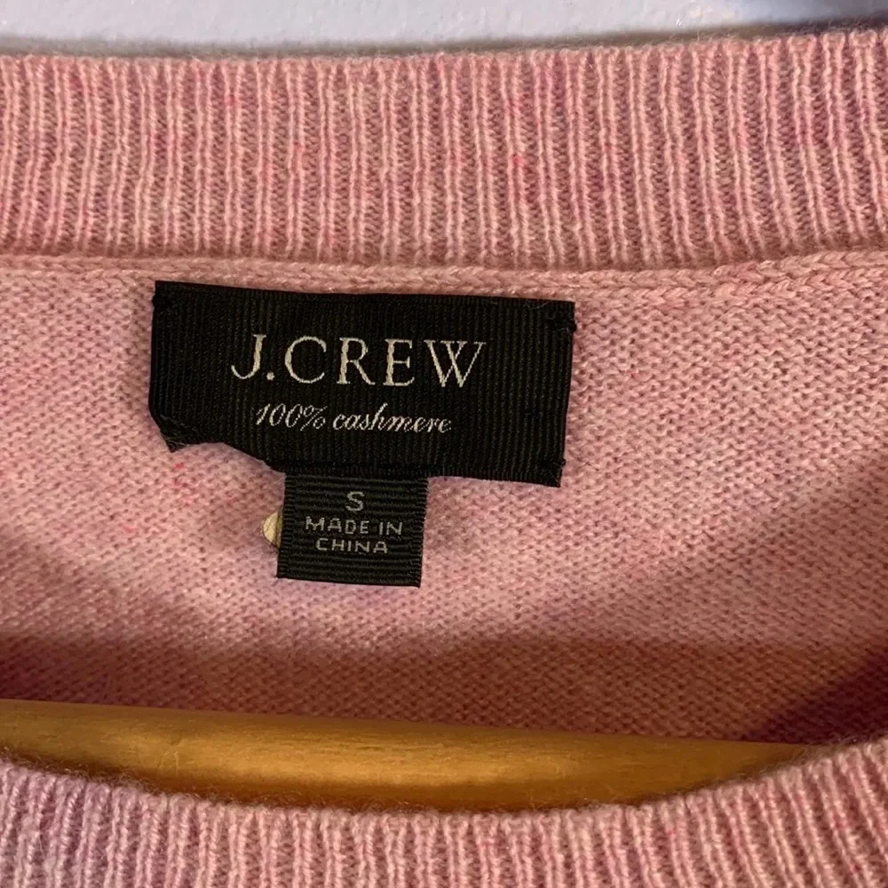 J crew size small light pink cashmere sweater crew neck long sleeve so soft